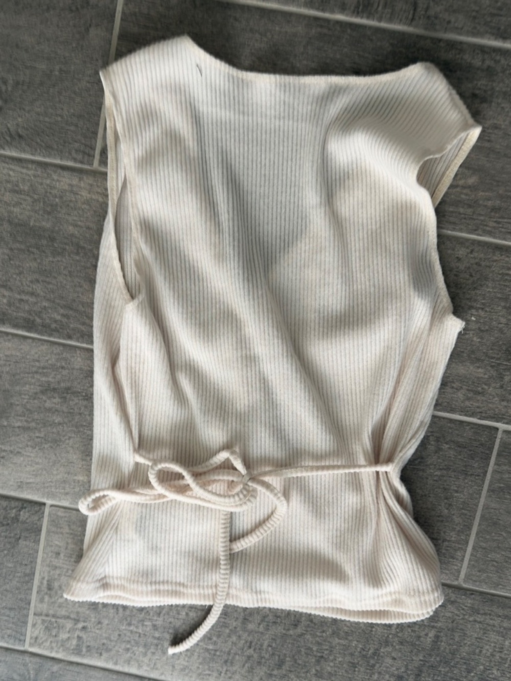 Sea Shell Sweater - Picture 4 of 5